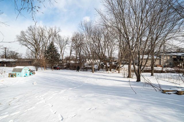 537 Pennsylvania AVENUE, West Bend, WI 53095