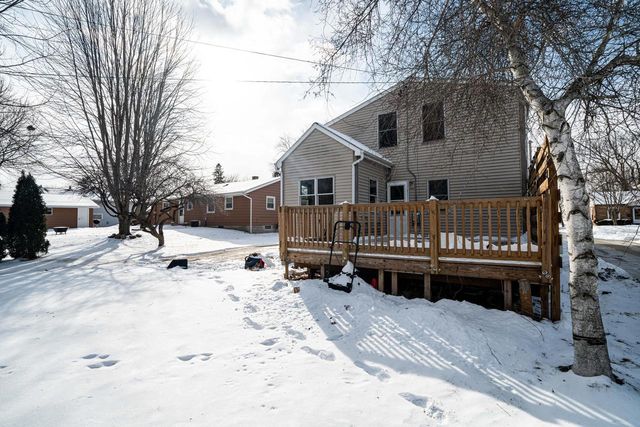 537 Pennsylvania AVENUE, West Bend, WI 53095