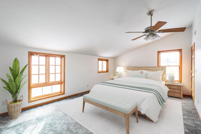 537 Pennsylvania AVENUE, West Bend, WI 53095