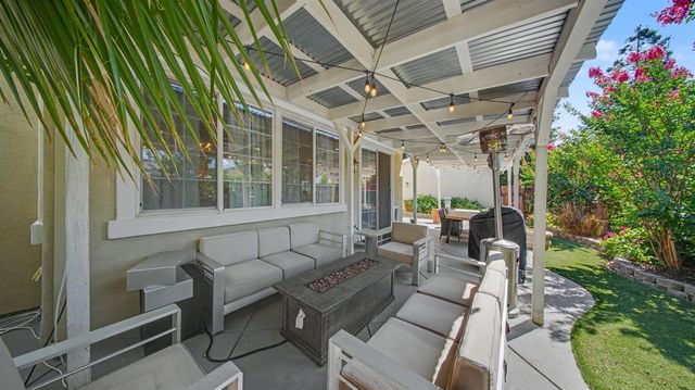 1751 Vintage Cir, Oakdale, CA 95361