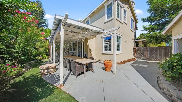 1751 Vintage Cir, Oakdale, CA 95361