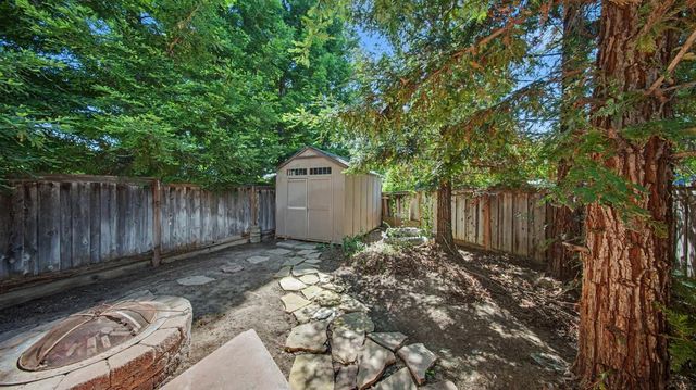 1751 Vintage Cir, Oakdale, CA 95361