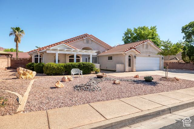 3430 RED BUTTE DR, Santa Clara, UT 84765