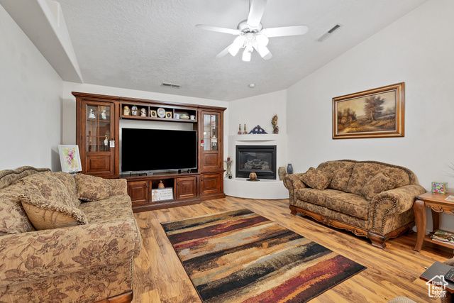 3430 RED BUTTE DR, Santa Clara, UT 84765