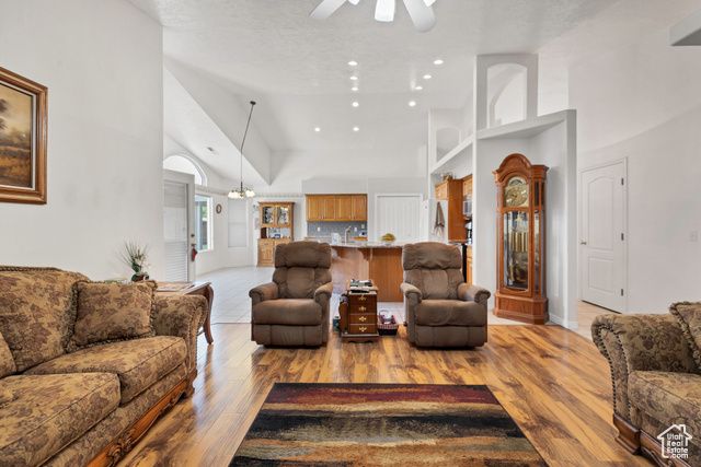 3430 RED BUTTE DR, Santa Clara, UT 84765