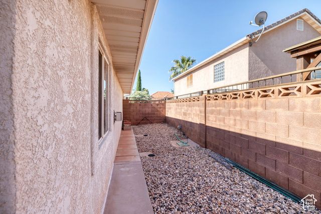 3430 RED BUTTE DR, Santa Clara, UT 84765