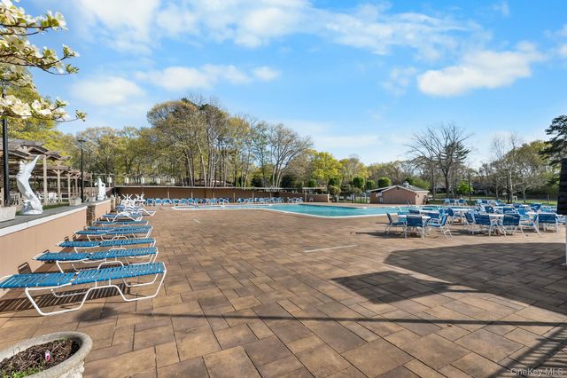 54 Aylesbury Court B, Ridge, NY 11961