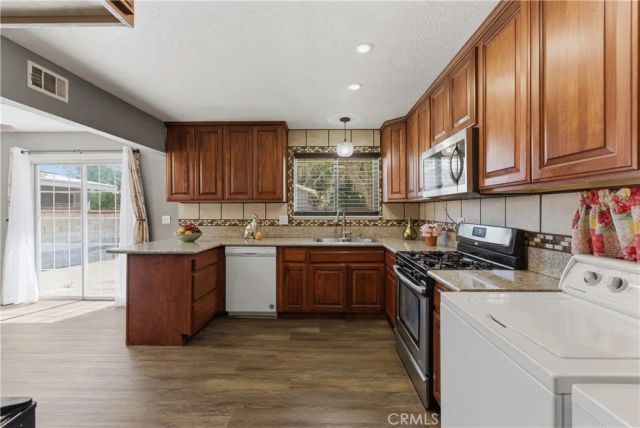45514 12th Street, Lancaster, CA 93534