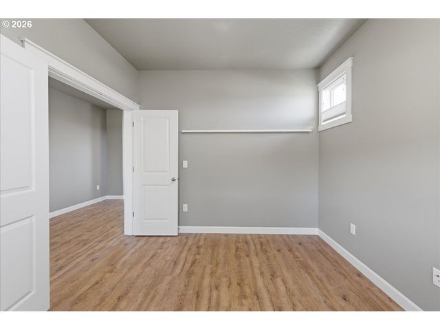 2330 E 8TH Way, La Center, WA 98629