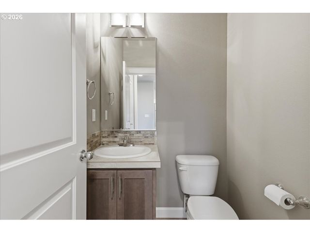 2330 E 8TH Way, La Center, WA 98629