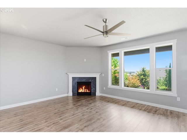 2330 E 8TH Way, La Center, WA 98629