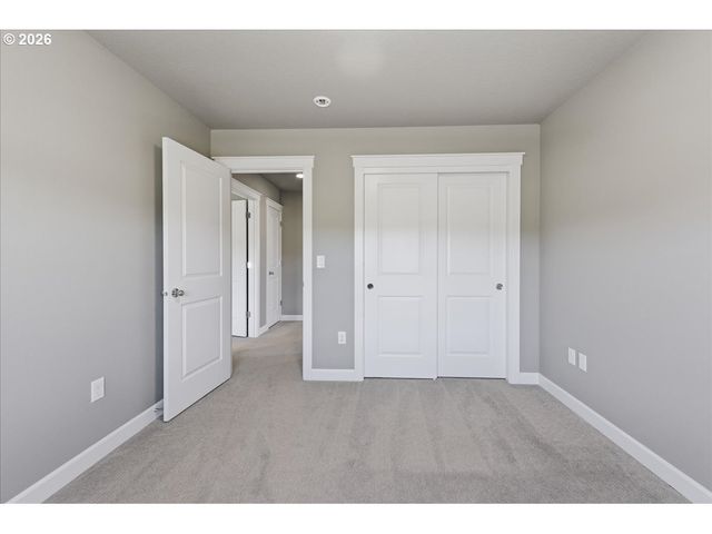 2330 E 8TH Way, La Center, WA 98629