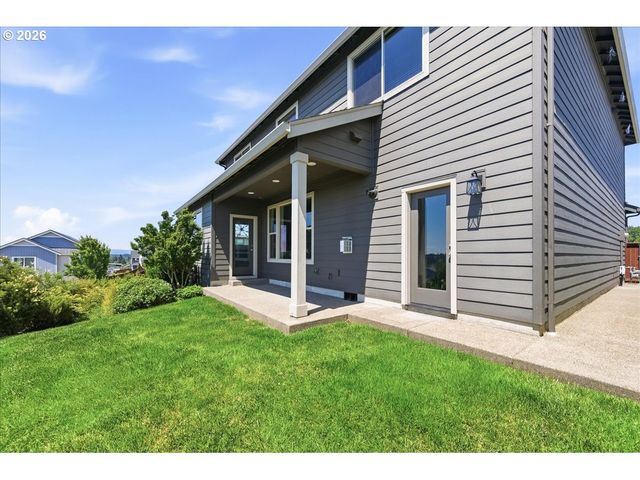 2330 E 8TH Way, La Center, WA 98629