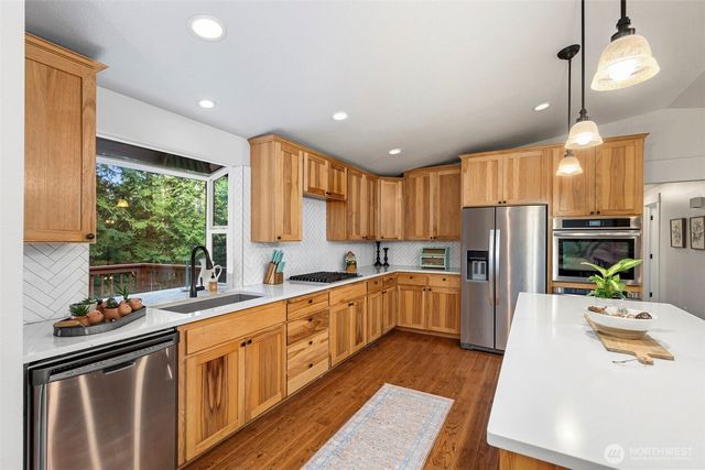 14004 52nd Avenue NW, Gig Harbor, WA 98332