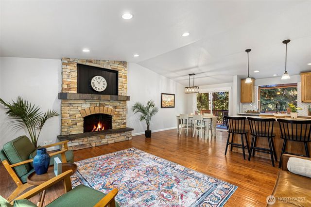 14004 52nd Avenue NW, Gig Harbor, WA 98332