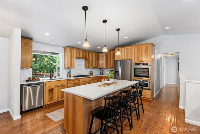 14004 52nd Avenue NW, Gig Harbor, WA 98332