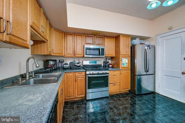 915 N 4TH ST, Reading, PA 19601