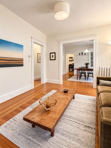 30-32 Granville Rd 2, Cambridge, MA 02138