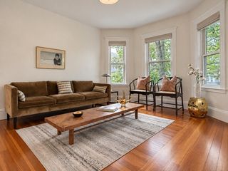 30-32 Granville Rd 2, Cambridge, MA 02138
