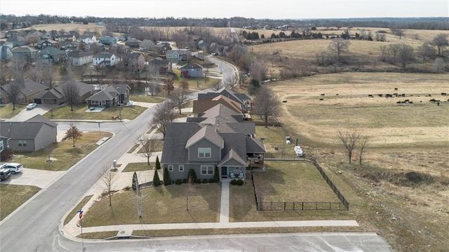 13803 Knipp Street, Bonner Springs, KS 66012