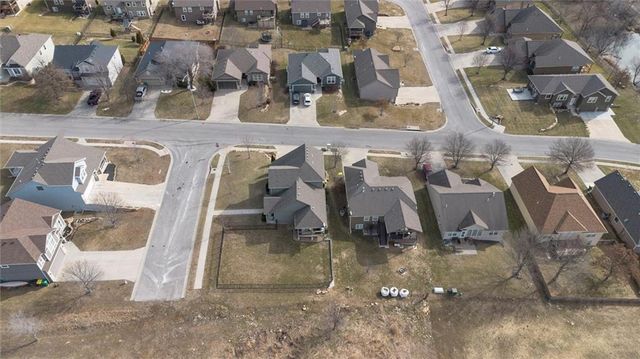 13803 Knipp Street, Bonner Springs, KS 66012