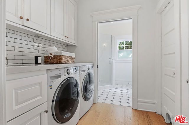 138 N Wilton Place, Los Angeles, CA 90004