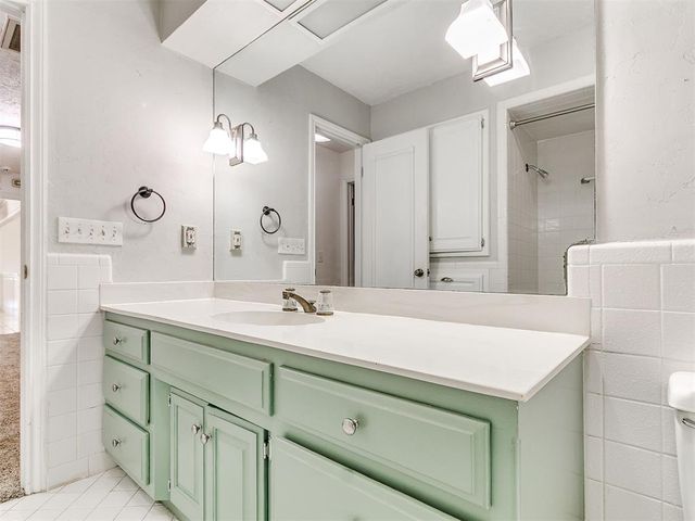 10024 Henderson Drive, Oklahoma City, OK 73139