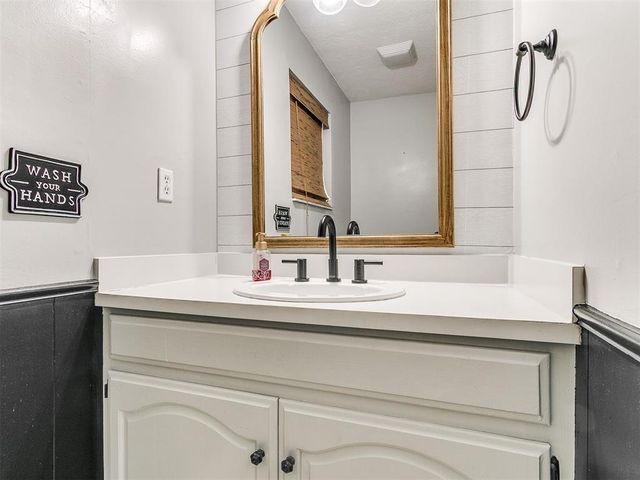 10024 Henderson Drive, Oklahoma City, OK 73139