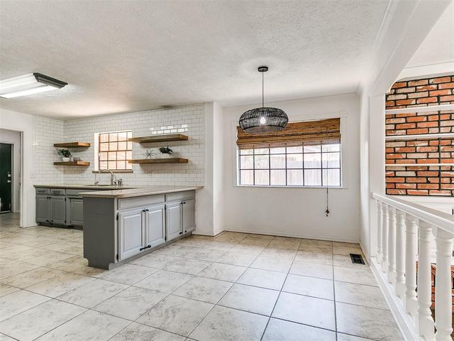 10024 Henderson Drive, Oklahoma City, OK 73139