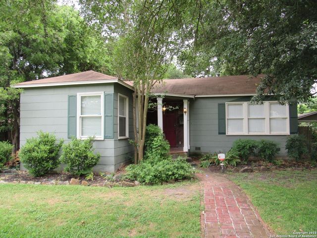 136 HARMON DR, San Antonio, TX 78209