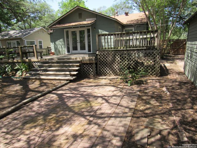 136 HARMON DR, San Antonio, TX 78209
