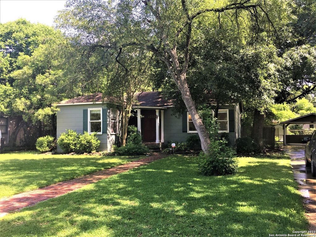 136 HARMON DR, San Antonio, TX 78209