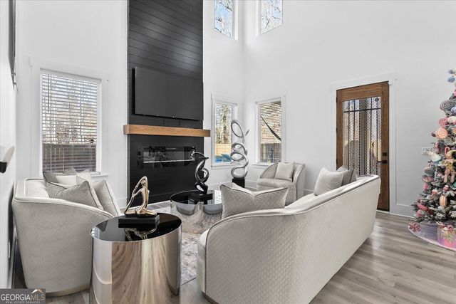 658 Rockbridge Road, Lilburn, GA 30047