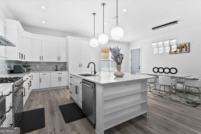 658 Rockbridge Road, Lilburn, GA 30047