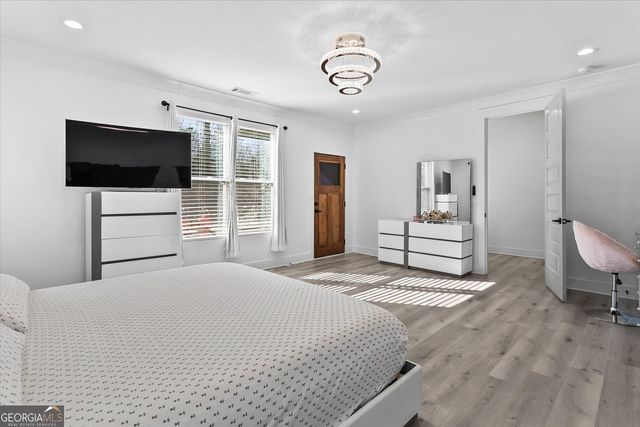 658 Rockbridge Road, Lilburn, GA 30047