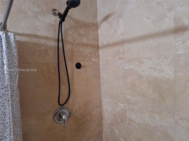 2199 NE 182nd St 0, North Miami Beach, FL 33162