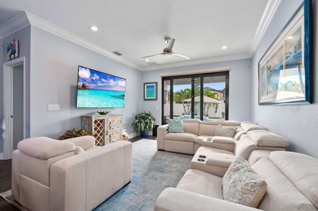 260 SE Via Visconti, Port St Lucie, FL 34952