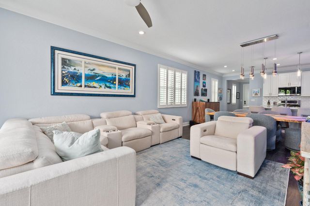 260 SE Via Visconti, Port St Lucie, FL 34952