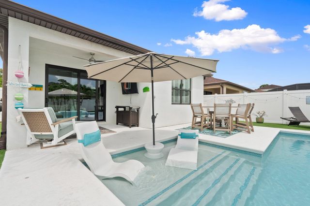 260 SE Via Visconti, Port St Lucie, FL 34952