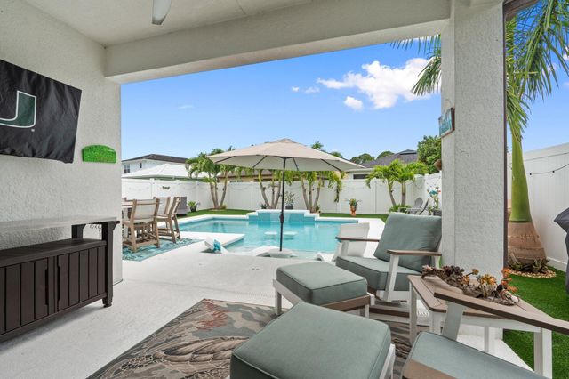 260 SE Via Visconti, Port St Lucie, FL 34952