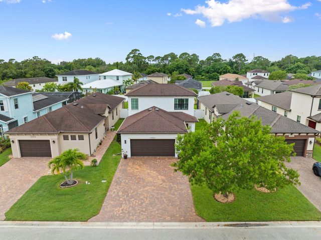 260 SE Via Visconti, Port St Lucie, FL 34952
