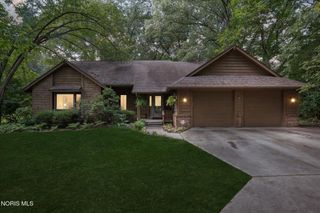 6155 Cross Trails Road, Sylvania, OH 43560