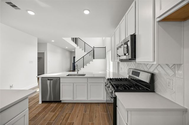 734 Stagecoach Drive, Dayton, TX 77535