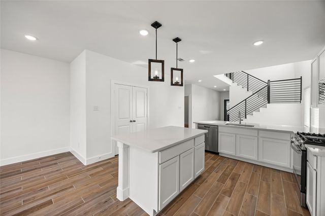 734 Stagecoach Drive, Dayton, TX 77535