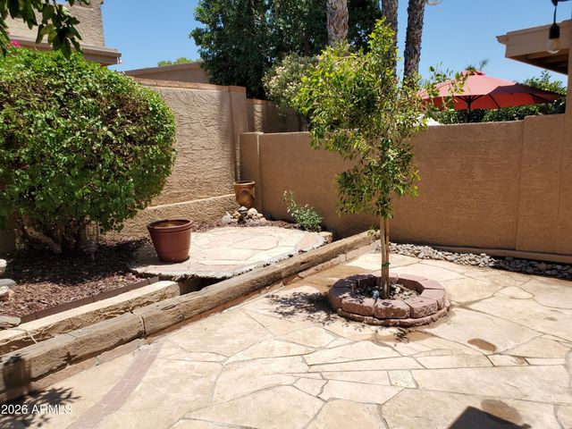 9100 E WINCHCOMB Drive, Scottsdale, AZ 85260