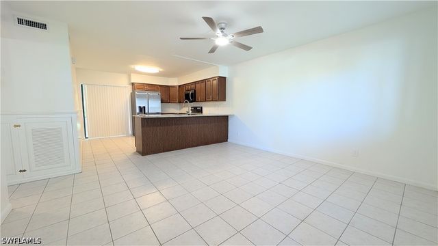 815 Victoria DR 106, Cape Coral, FL 33904