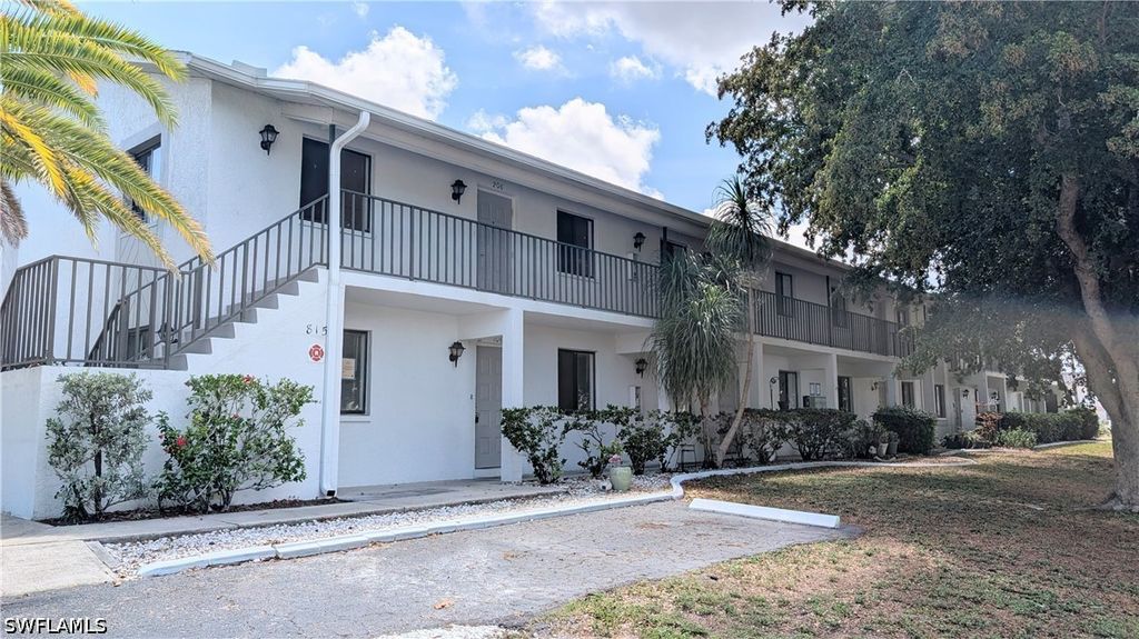 815 Victoria DR 106, Cape Coral, FL 33904