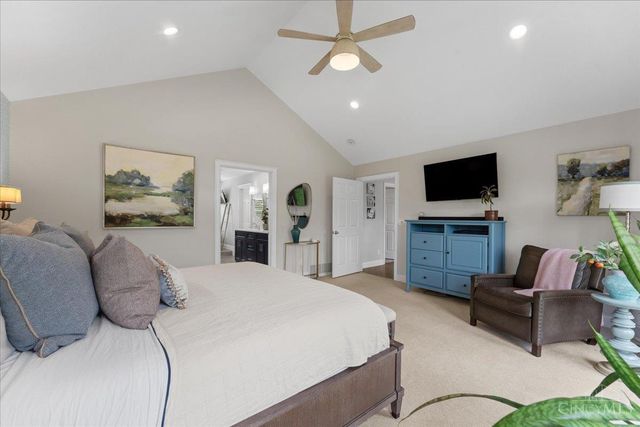 338 Compton Hills Drive, Wyoming, OH 45215