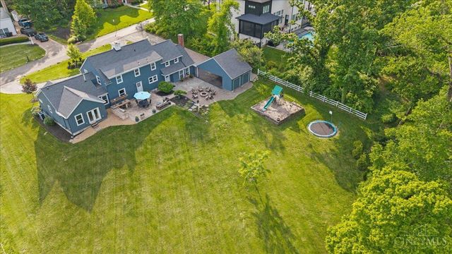 338 Compton Hills Drive, Wyoming, OH 45215