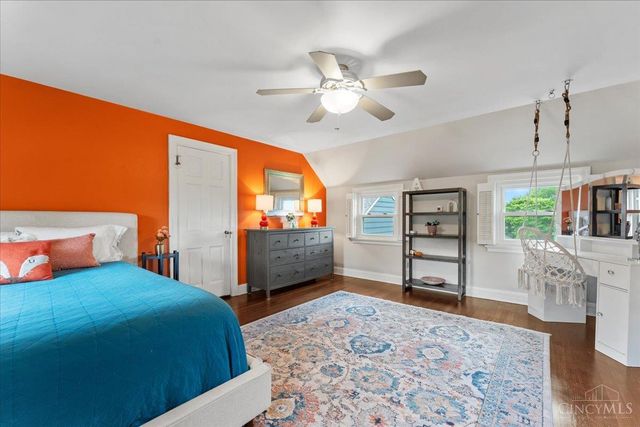 338 Compton Hills Drive, Wyoming, OH 45215